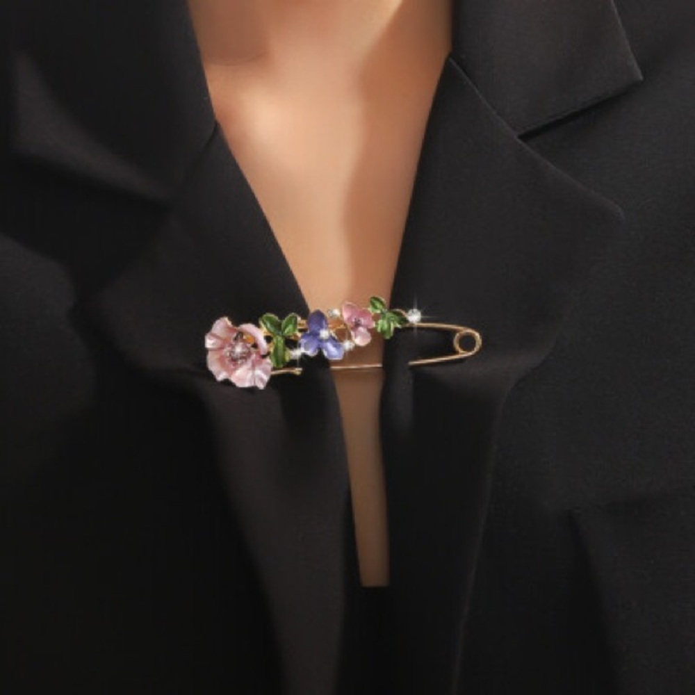 Betsey Johnson Floral Pink and Green Brooch Pin - Picture 4 of 5